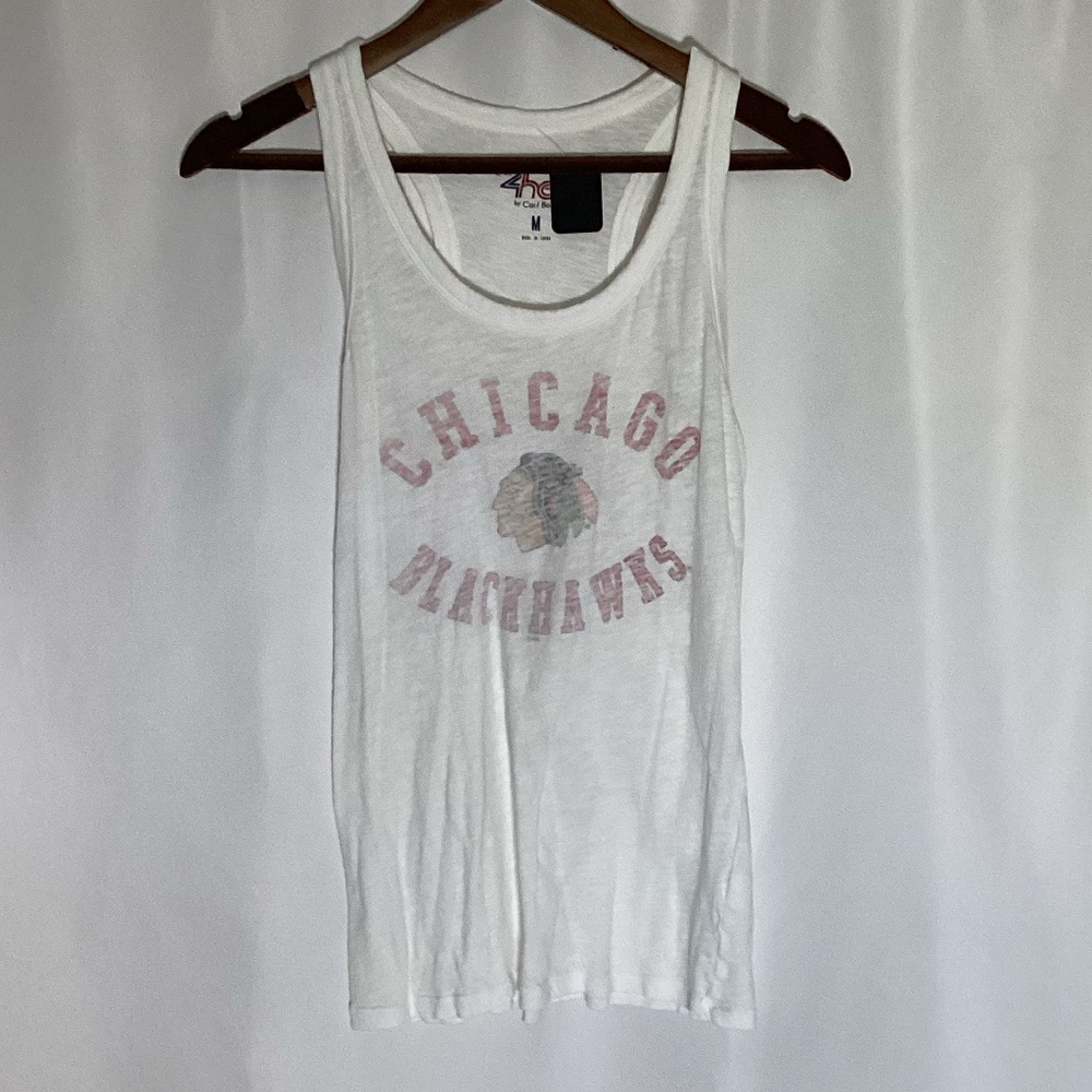 1278. Women's Chicago Blackhawks Tank Medium